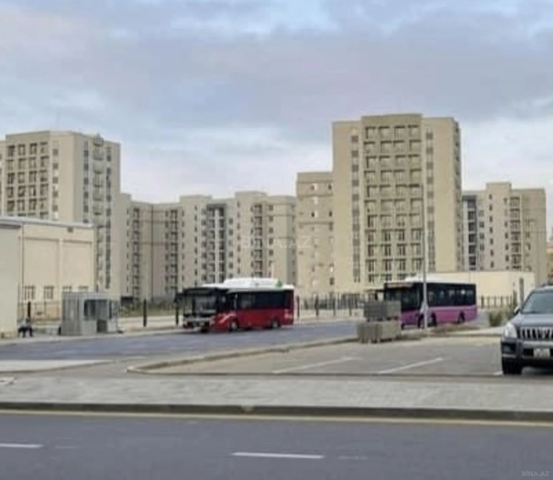 Satılır 4 otaqlı mənzil 110 m²