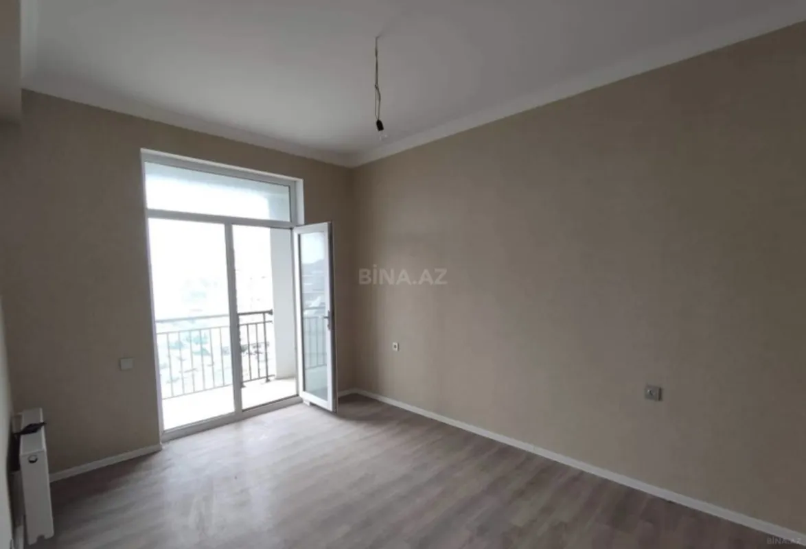 Satılır 4 otaqlı mənzil 110 m²