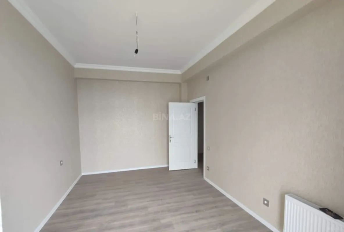 Satılır 4 otaqlı mənzil 110 m²