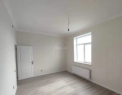 Satılır 4 otaqlı mənzil 110 m²