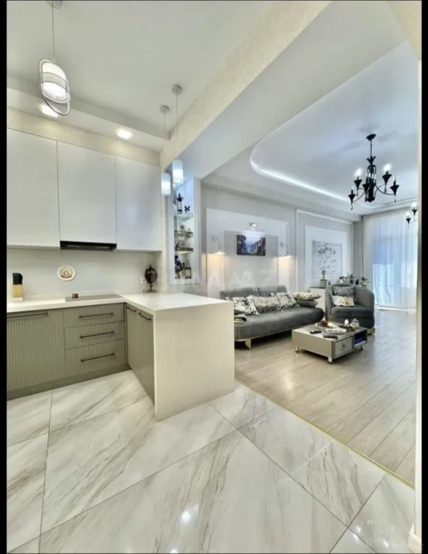 Kirayə verilir 2 otaqlı mənzil 75 m²