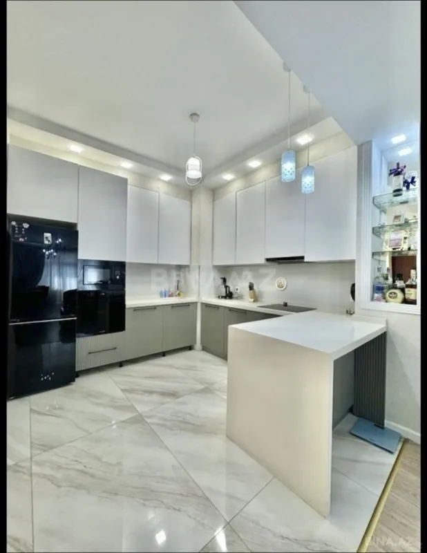 Kirayə verilir 2 otaqlı mənzil 75 m²