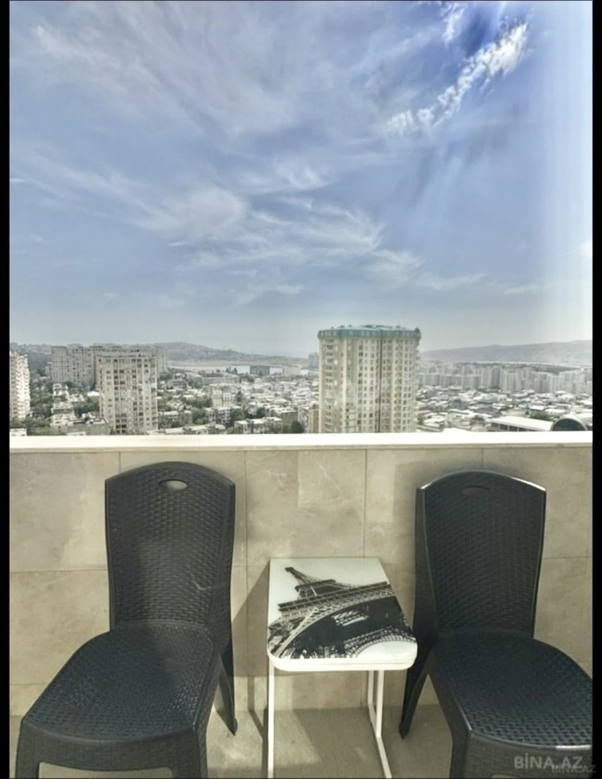 Kirayə verilir 2 otaqlı mənzil 75 m²