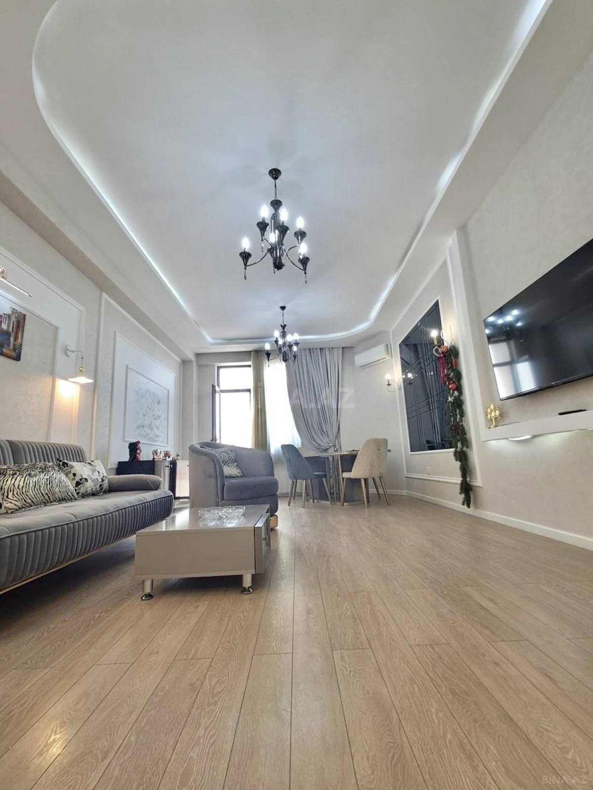 Kirayə verilir 2 otaqlı mənzil 75 m²
