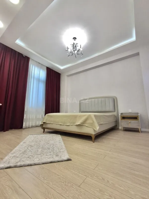 Kirayə verilir 2 otaqlı mənzil 75 m²