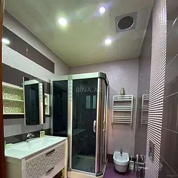 Kirayə verilir 4 otaqlı mənzil 183 m²