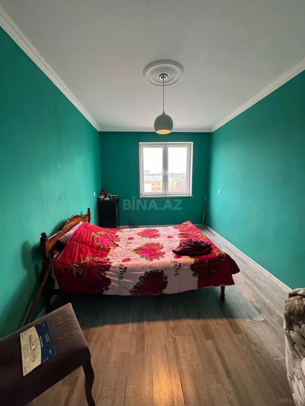 Satılır 4 otaqlı mənzil 100 m²