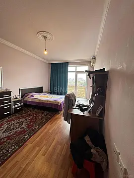 Satılır 4 otaqlı mənzil 100 m²