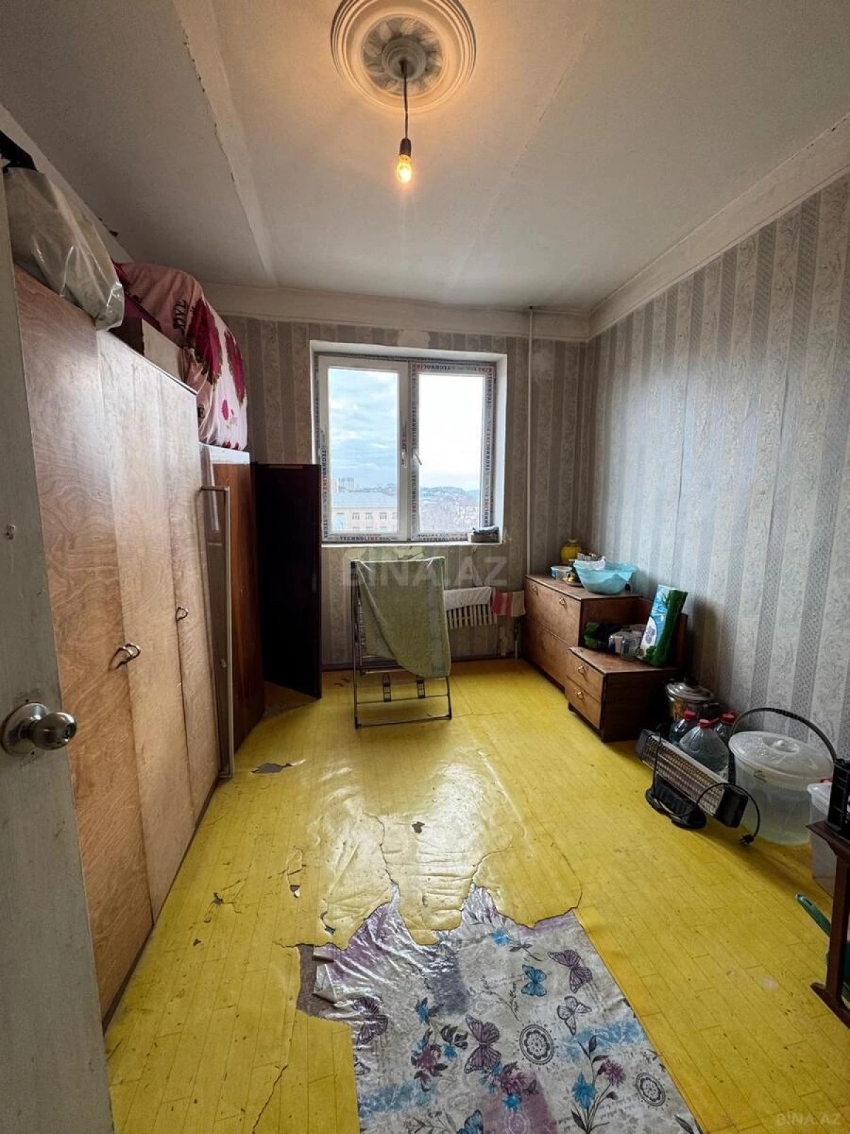 Satılır 4 otaqlı mənzil 100 m²