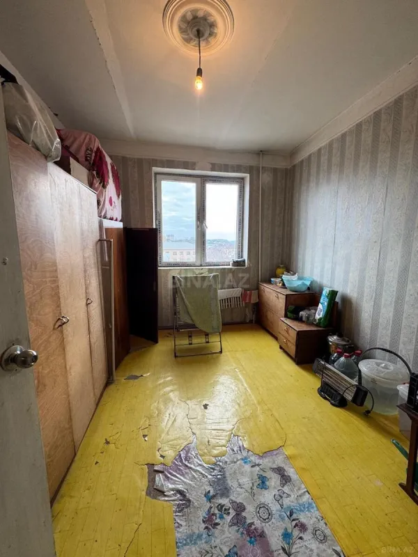 Satılır 4 otaqlı mənzil 100 m²