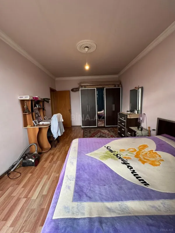 Satılır 4 otaqlı mənzil 100 m²