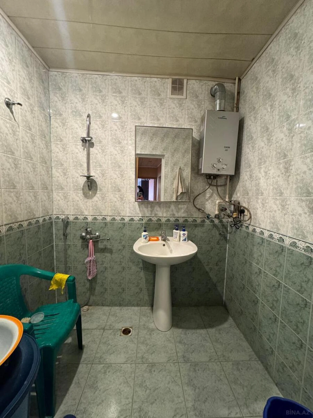 Satılır 4 otaqlı mənzil 100 m²