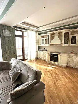 Kirayə verilir 3 otaqlı mənzil 100 m² — Bakı 3 otaq 100.00 m²