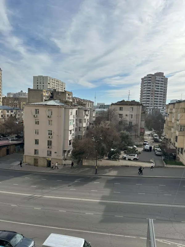 Kirayə verilir 3 otaqlı mənzil 100 m²