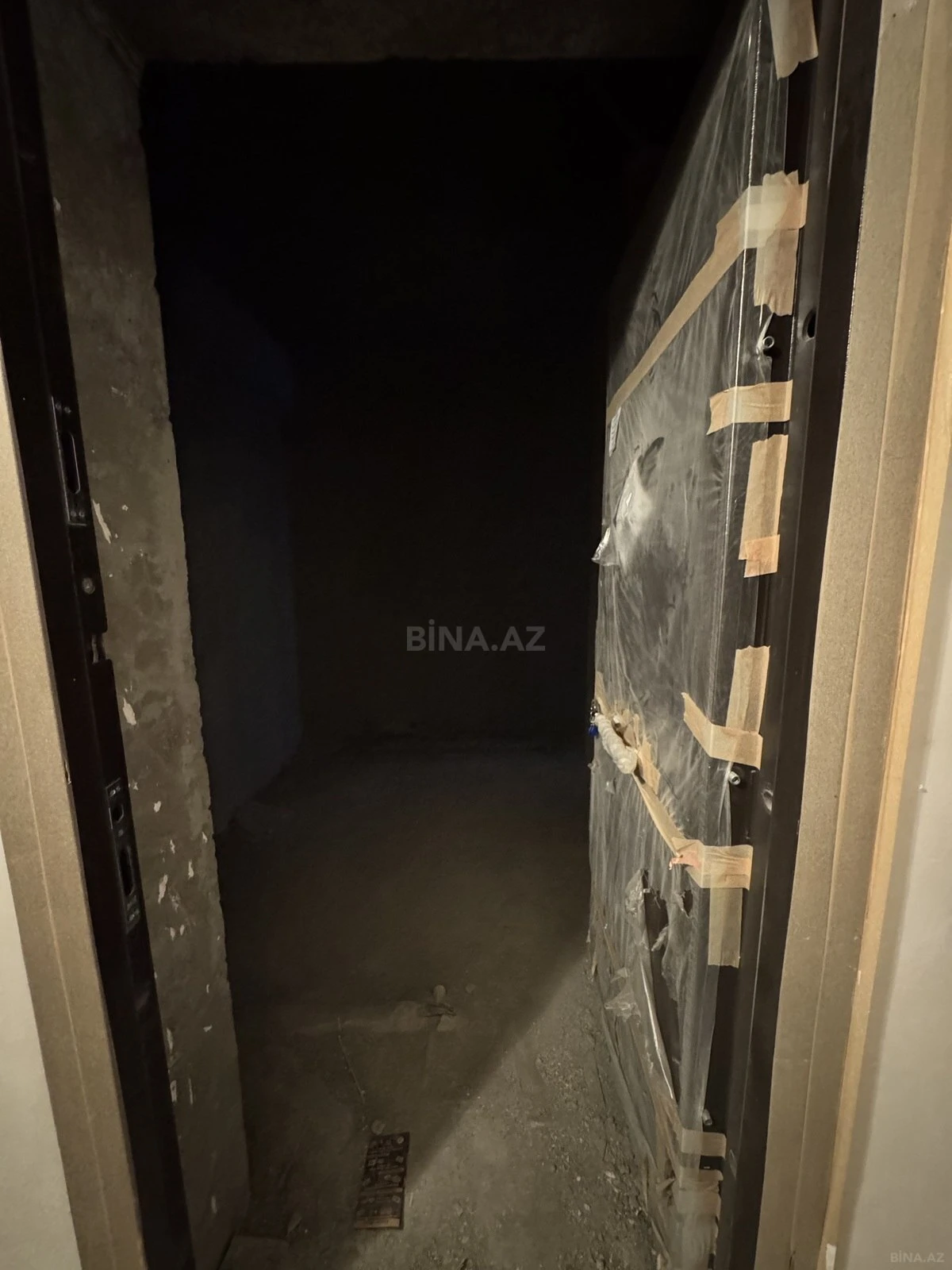 Satılır 2 otaqlı mənzil 85 m²