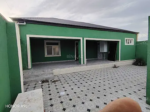 Satılır 4 otaqlı həyət evi 130 m²