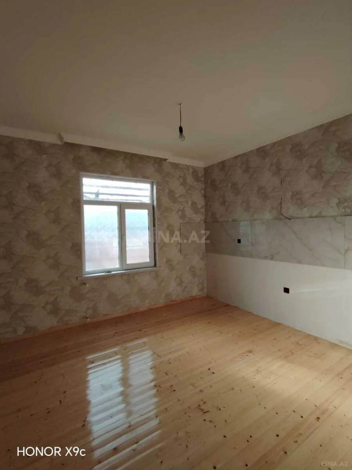 Satılır 4 otaqlı həyət evi 130 m²