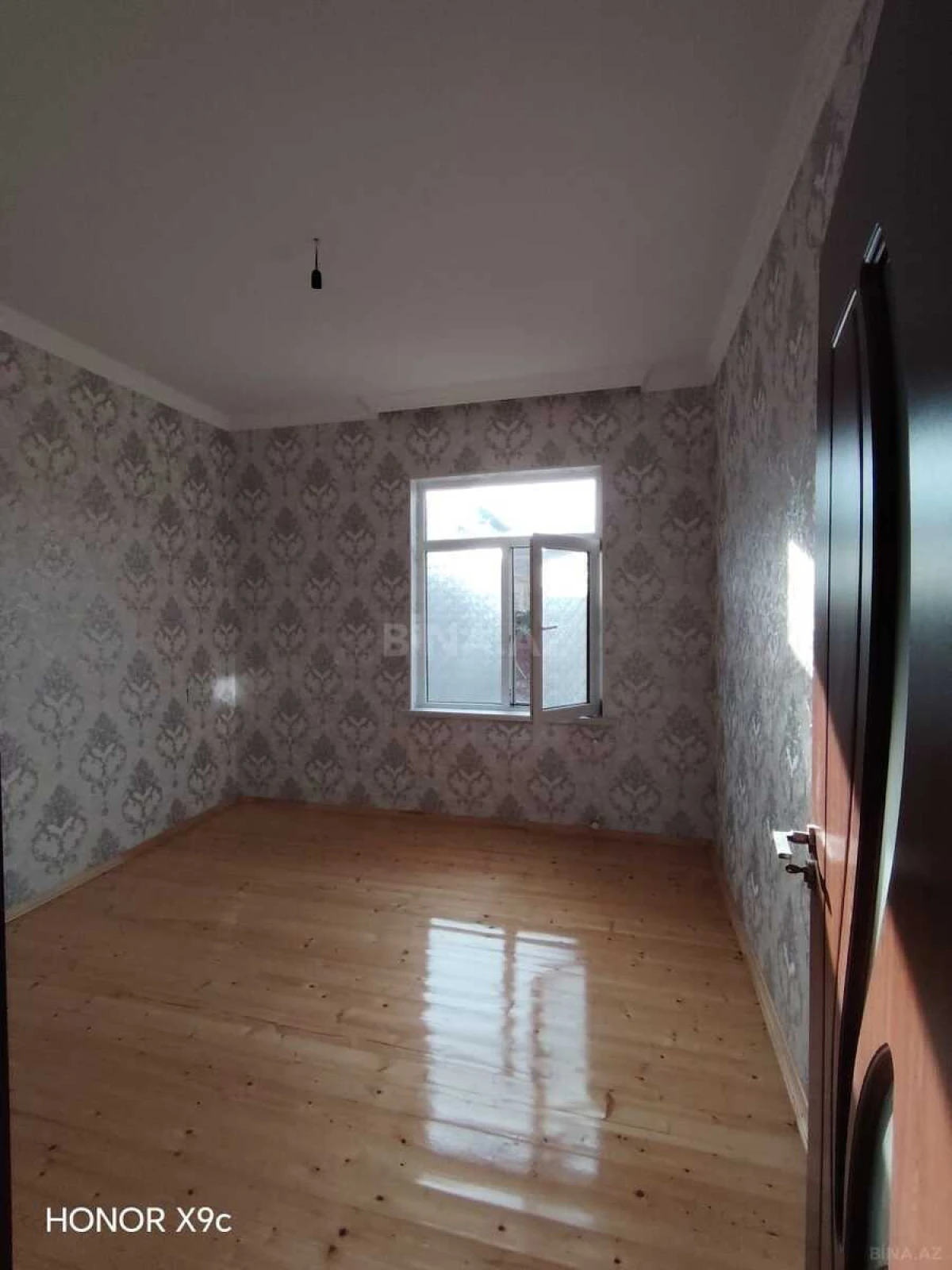 Satılır 4 otaqlı həyət evi 130 m²