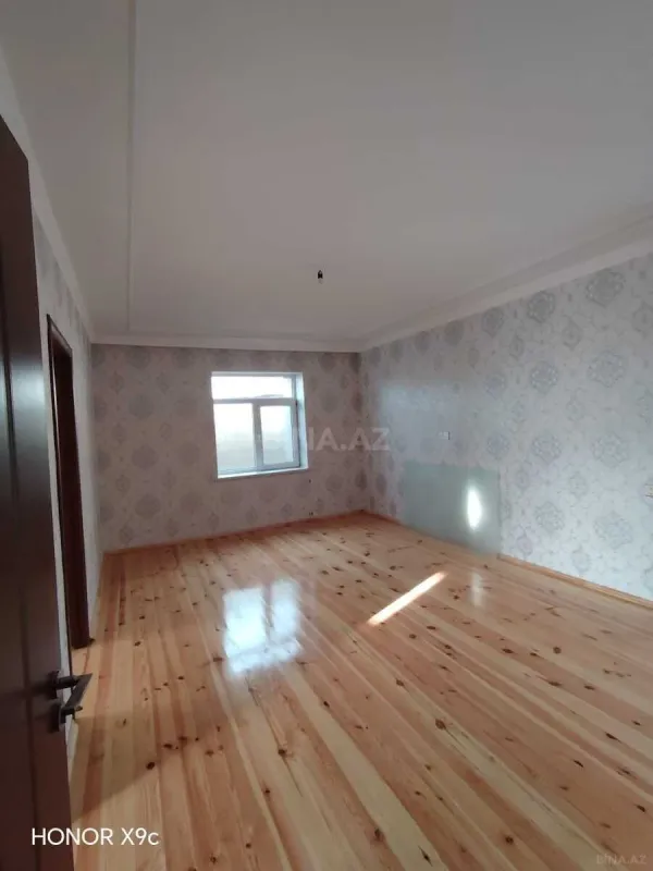 Satılır 4 otaqlı həyət evi 130 m²