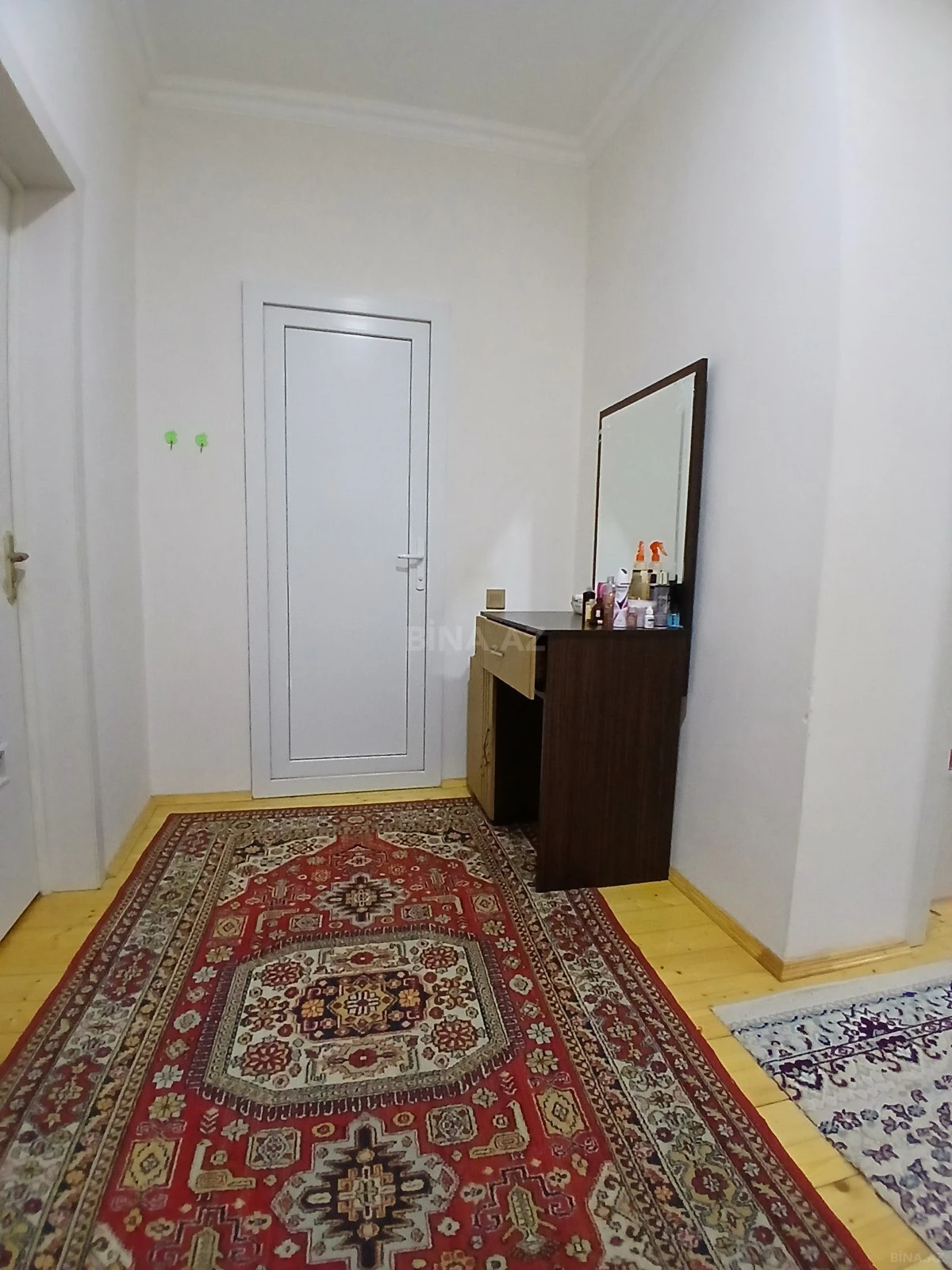 Satılır 4 otaqlı həyət evi 200 m²