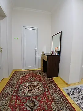 Satılır 4 otaqlı həyət evi 200 m²