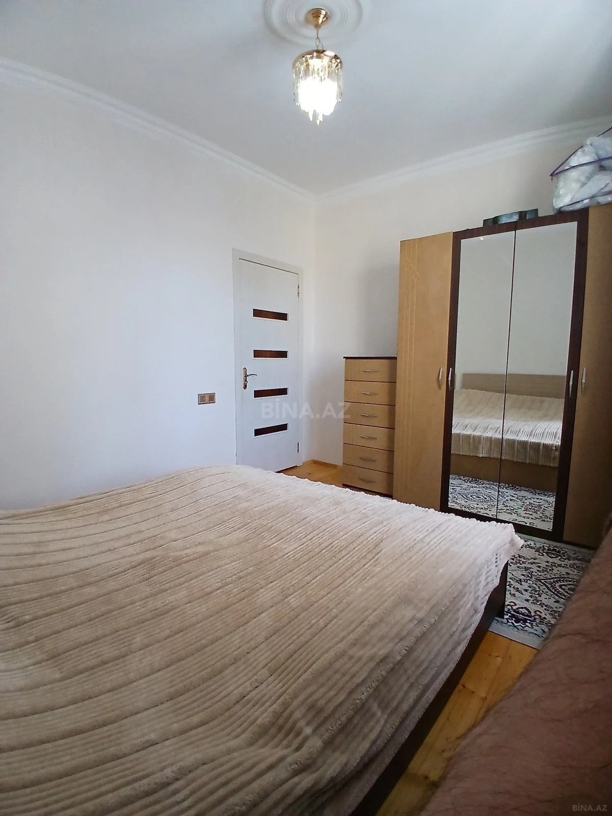 Satılır 4 otaqlı həyət evi 200 m²