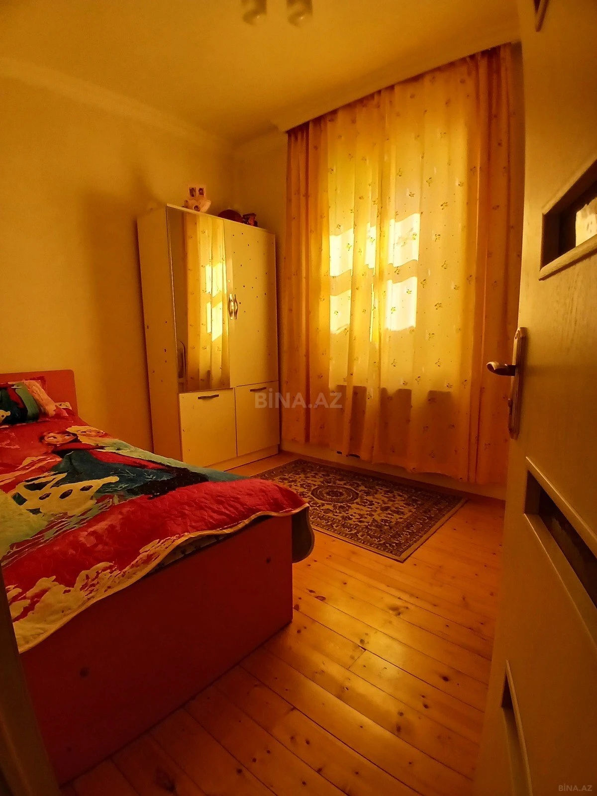 Satılır 4 otaqlı həyət evi 200 m²