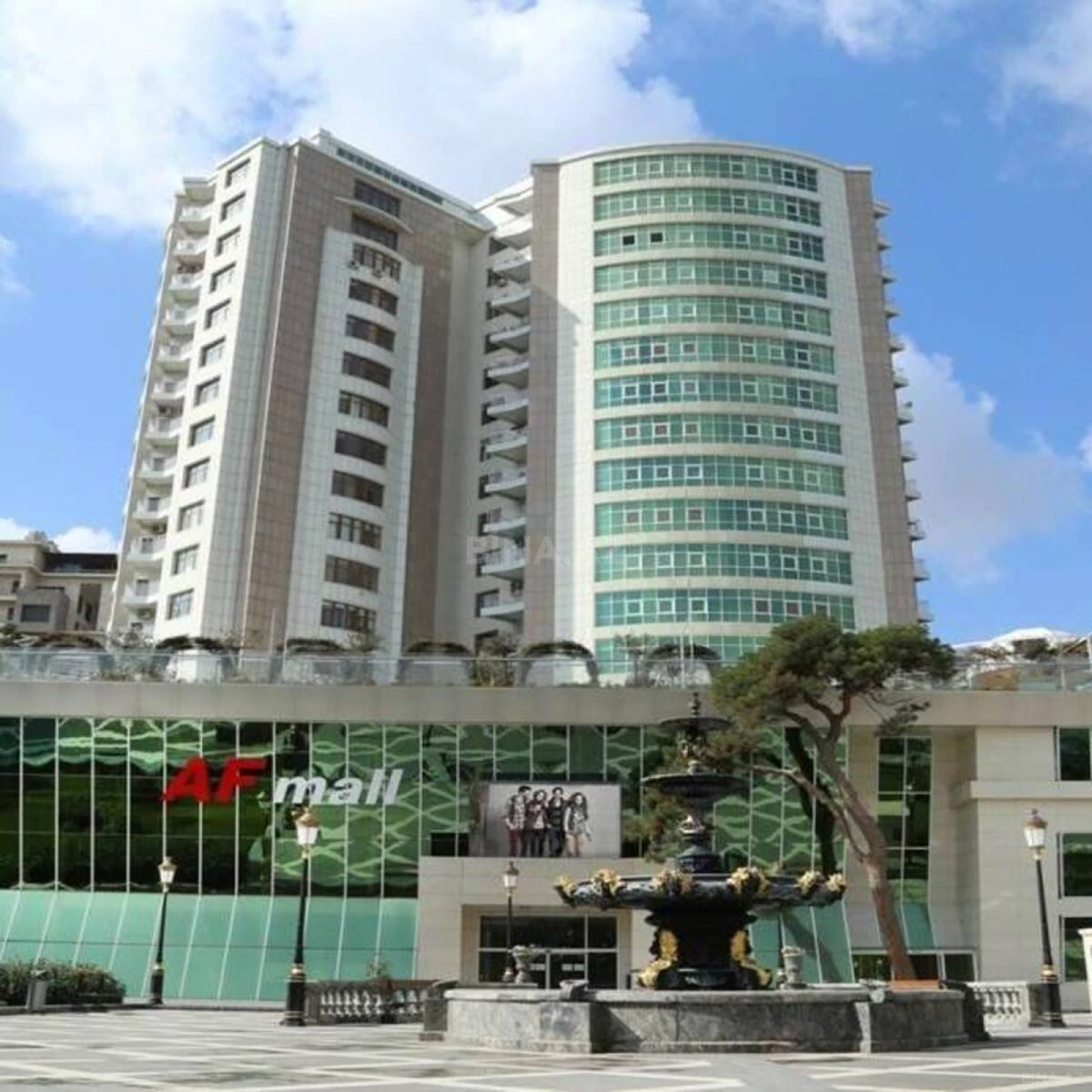 Kirayə verilir 5 otaqlı ofis 230 m²