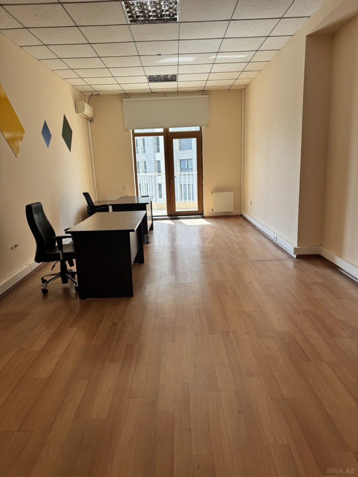 Kirayə verilir 5 otaqlı ofis 230 m²