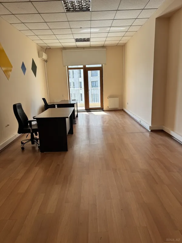 Kirayə verilir 5 otaqlı ofis 230 m²