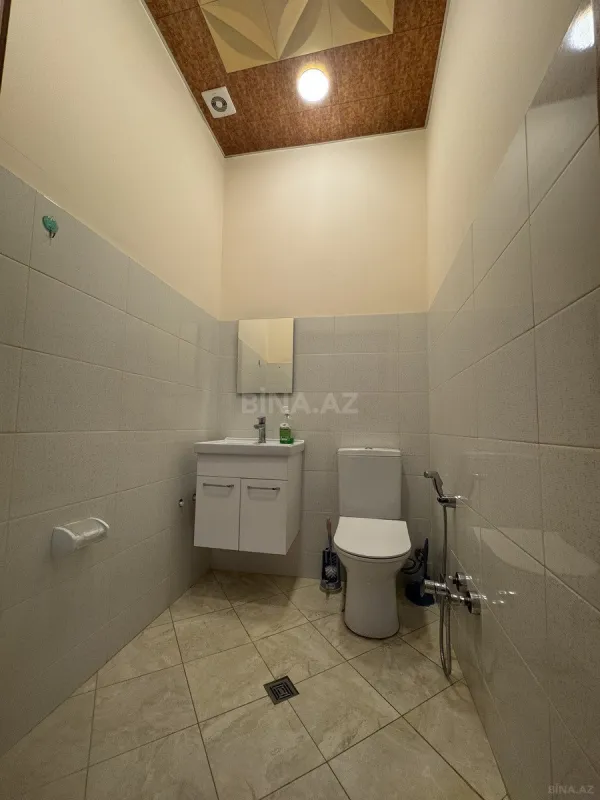 Kirayə verilir 5 otaqlı ofis 230 m²