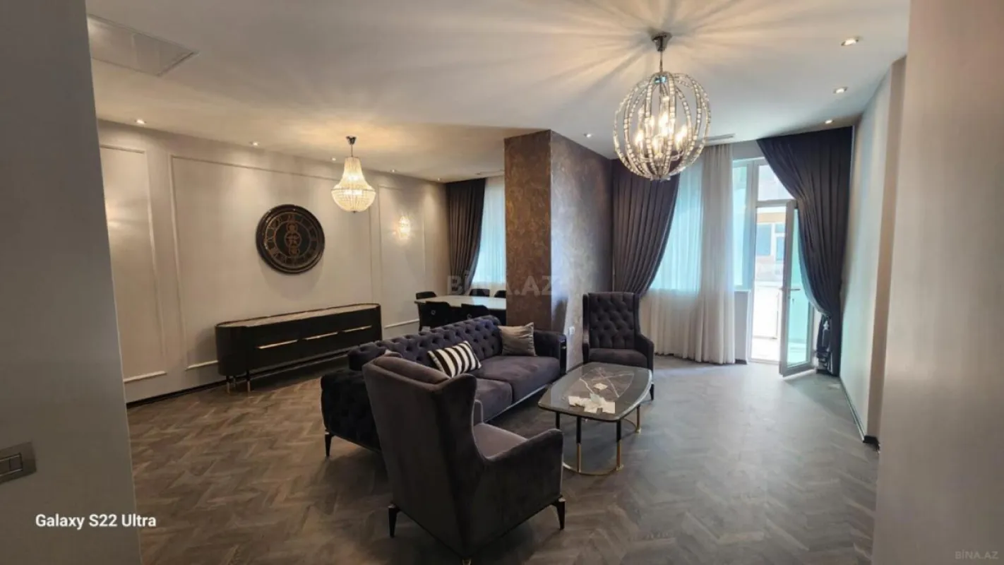 Kirayə verilir 2 otaqlı mənzil 86 m²