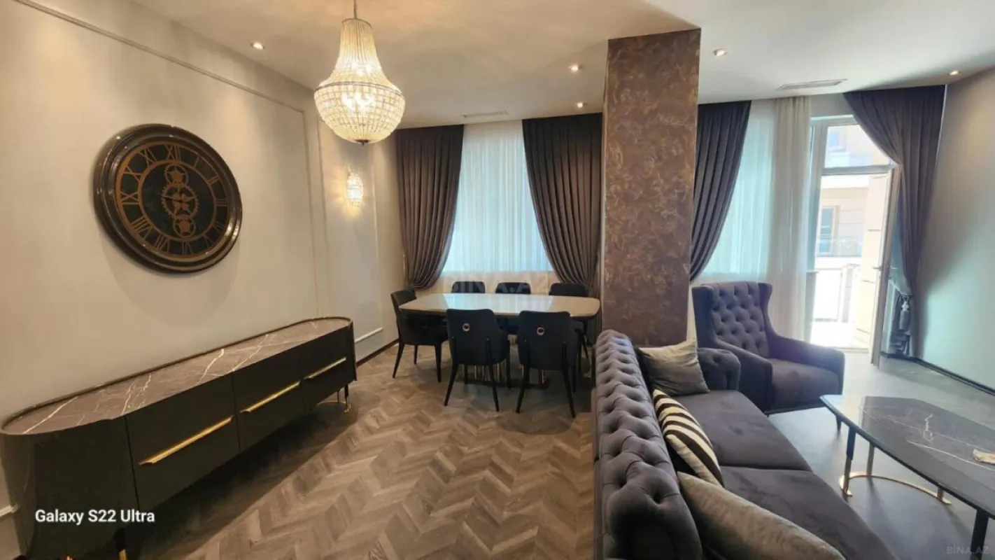 Kirayə verilir 2 otaqlı mənzil 86 m²