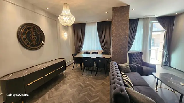Kirayə verilir 2 otaqlı mənzil 86 m²