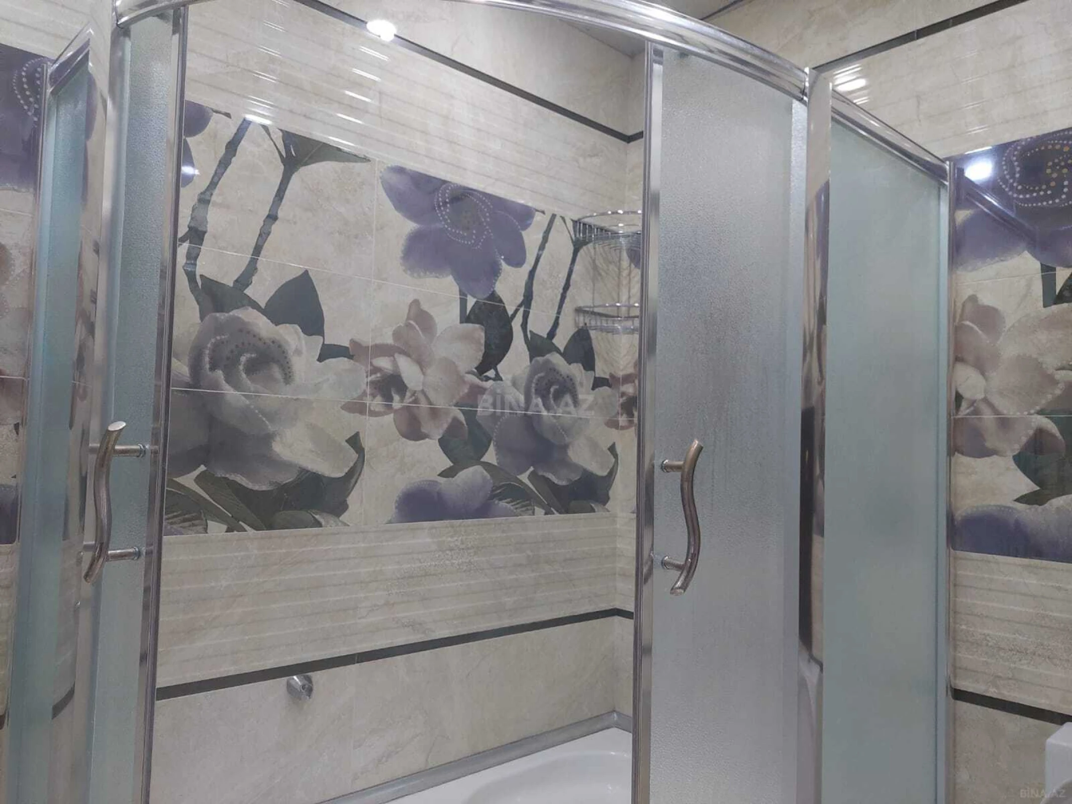 Kirayə verilir 2 otaqlı mənzil 100 m²