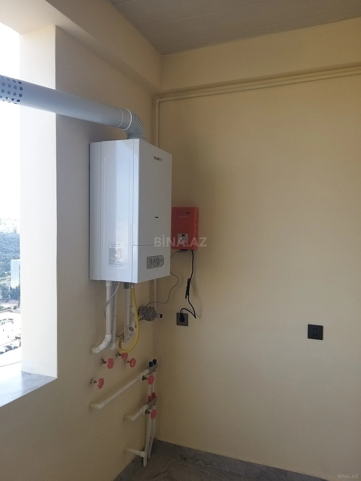 Kirayə verilir 2 otaqlı mənzil 60 m²