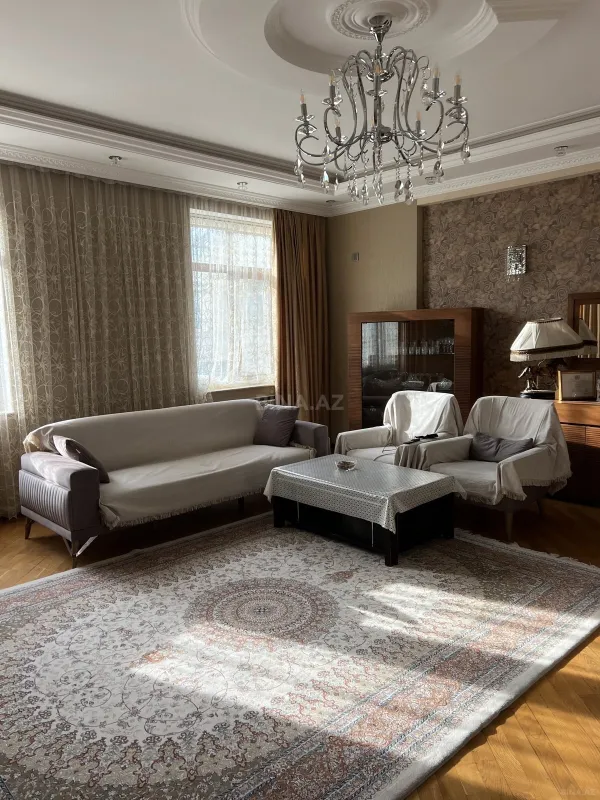 Kirayə verilir 3 otaqlı mənzil 120 m²