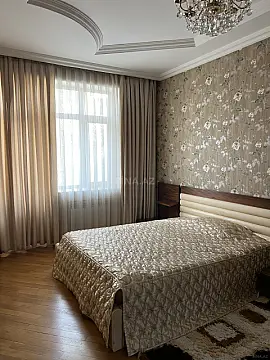 Kirayə verilir 3 otaqlı mənzil 120 m²