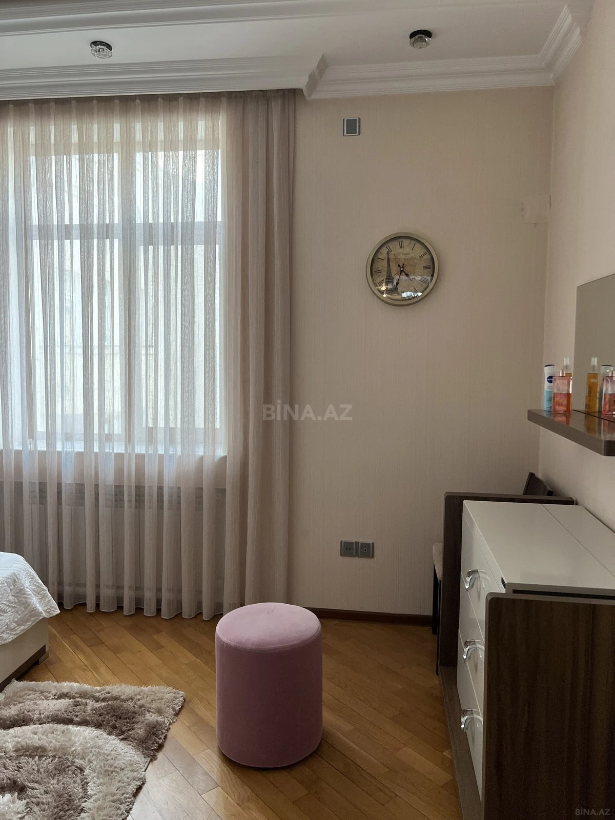 Kirayə verilir 3 otaqlı mənzil 120 m²