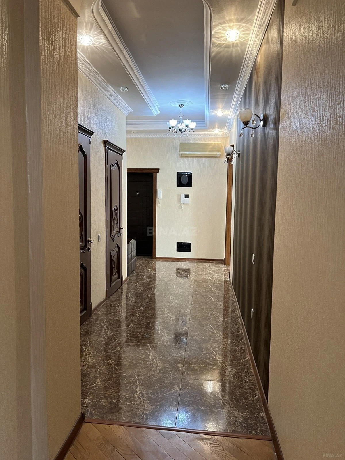 Kirayə verilir 3 otaqlı mənzil 120 m²