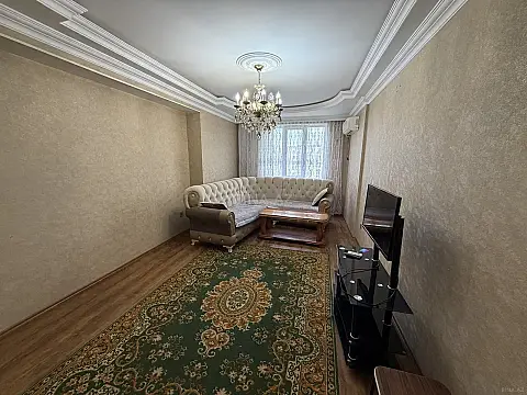 Kirayə verilir 2 otaqlı mənzil 65 m²