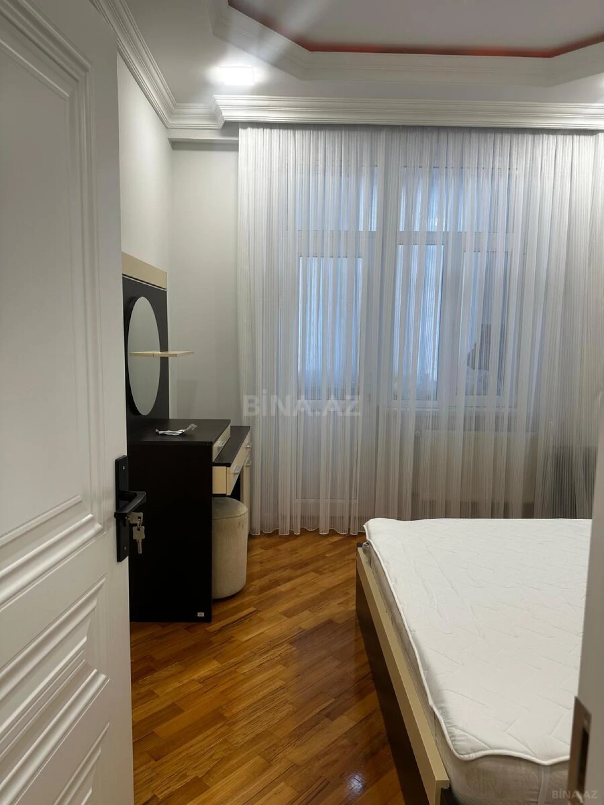 Kirayə verilir 2 otaqlı mənzil 60 m²