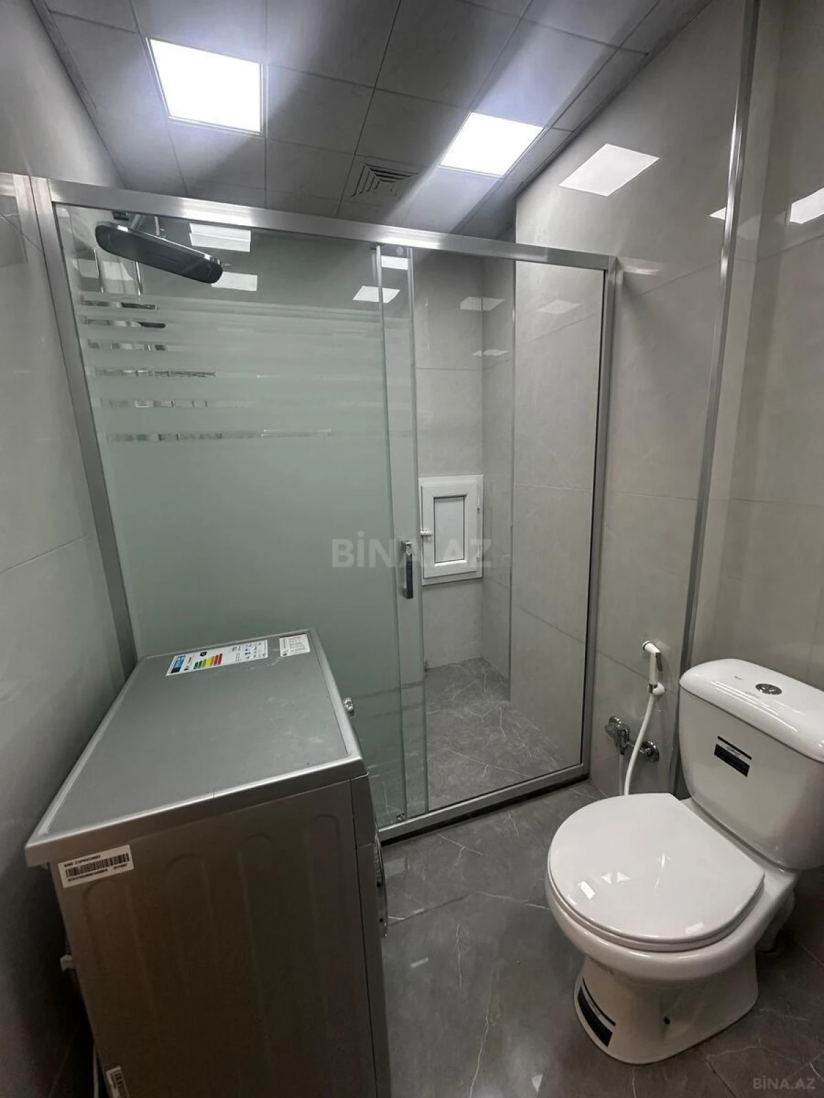Kirayə verilir 2 otaqlı mənzil 60 m²