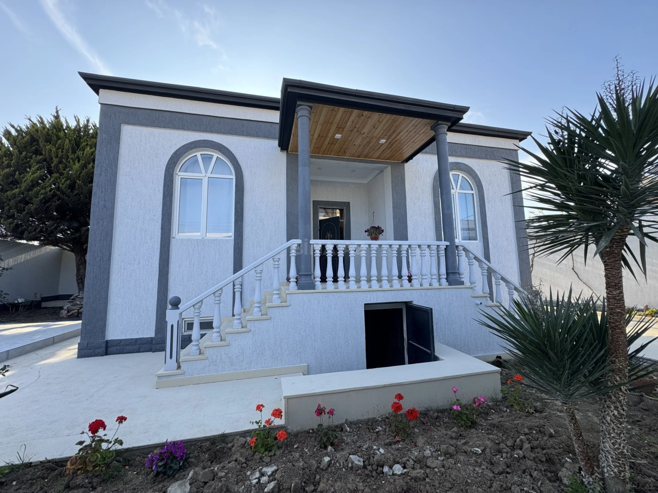 Satılır 4 otaqlı həyət evi 170 m²