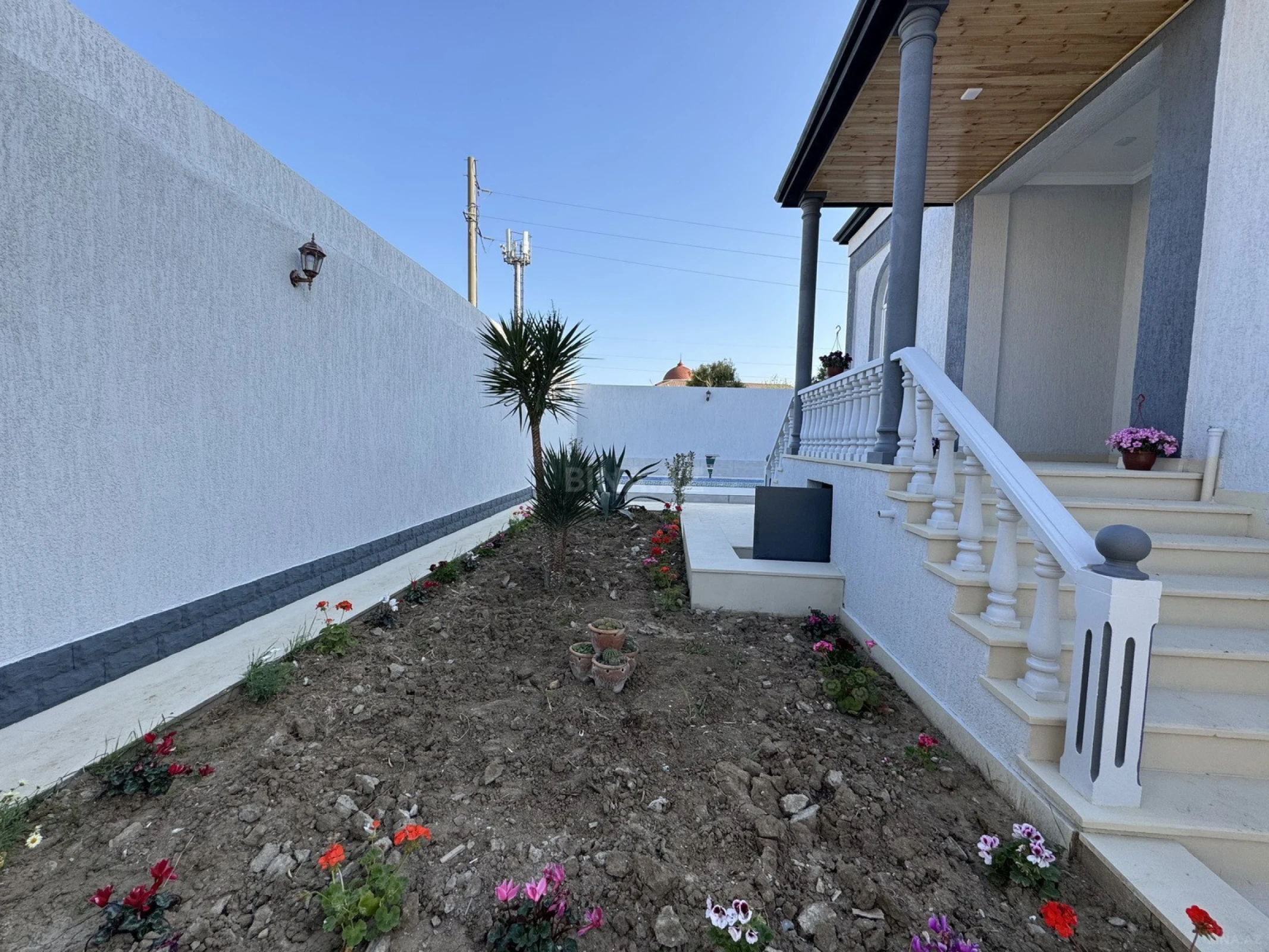 Satılır 4 otaqlı həyət evi 170 m²