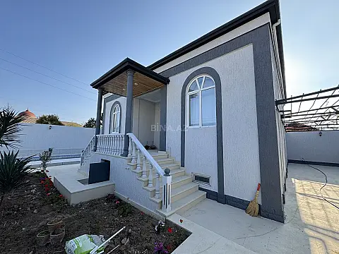 Satılır 4 otaqlı həyət evi 170 m²