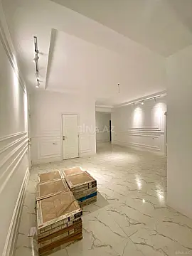 Satılır 3 otaqlı mənzil 160 m²