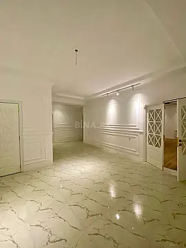 Satılır 3 otaqlı mənzil 160 m²