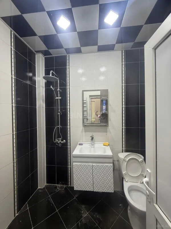 Kirayə verilir 2 otaqlı mənzil 45 m²