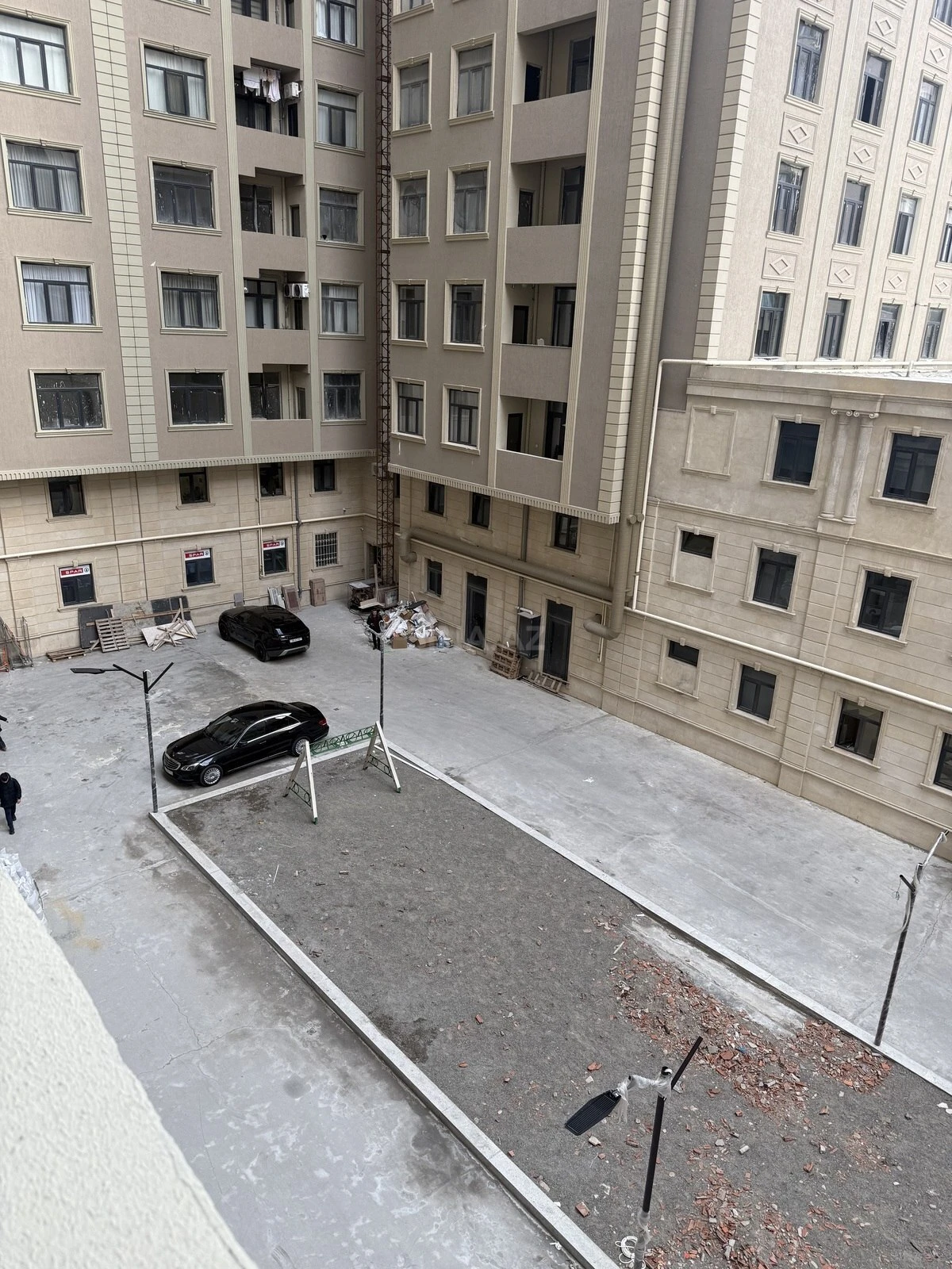 Kirayə verilir 2 otaqlı mənzil 74 m²